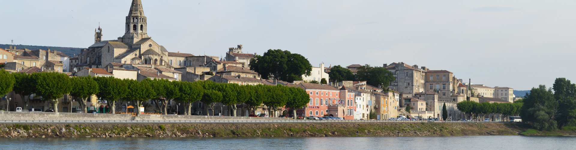 Bourg-Saint-Andeol-village-ardeche