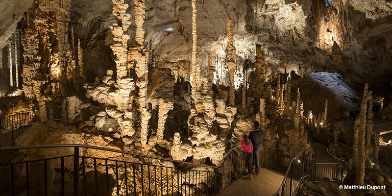 aven-d-orgnac-grotte-ardeche-famille